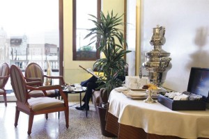 hotel-londra-palace-drawing-room