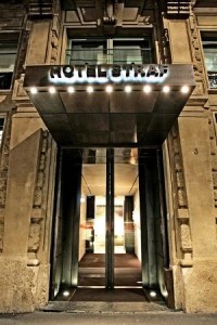 hotel-straf-entrance
