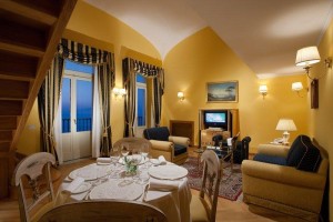 hotel-tramontano-guest-room-1
