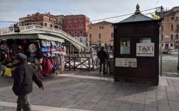 How to Get from the Train Station to Venice City Center